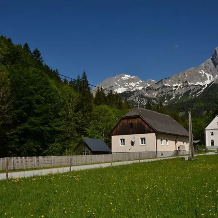 Haus Rosina *