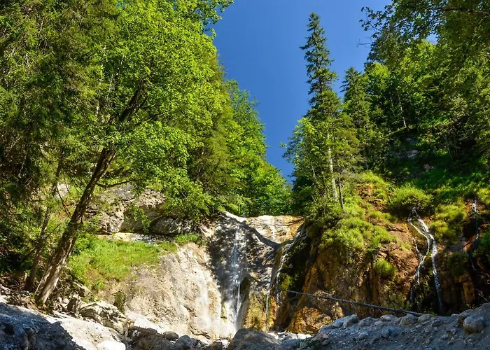 Haus Rosina 度假居 *