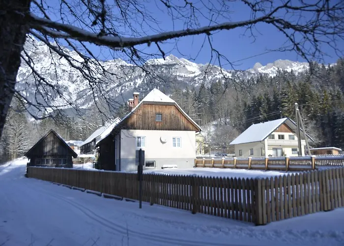 بيت للعطل Haus Rosina أدمونت